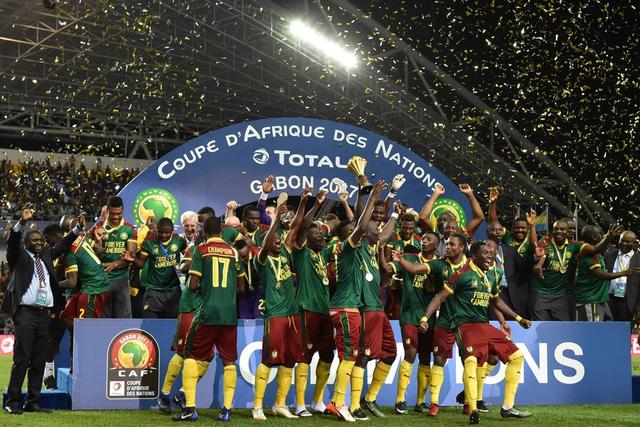 数被迫落入